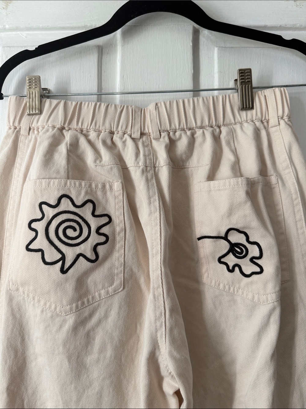 Cream Barrel Leg Pants with Black Floral Embroidery - Picture 4 of 6